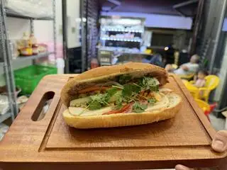 Hình ảnh Bánh mì thịt chả/ Siêu Pate