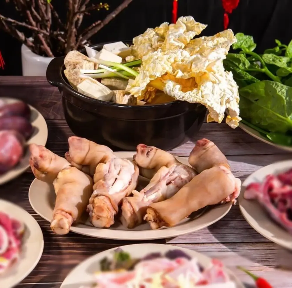 Hình ảnh Lẩu Dựng Dê ( lẩu chân )