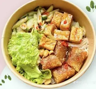 Hình ảnh Bún nước tương chả ram tôm đất ( tặng ly coca)