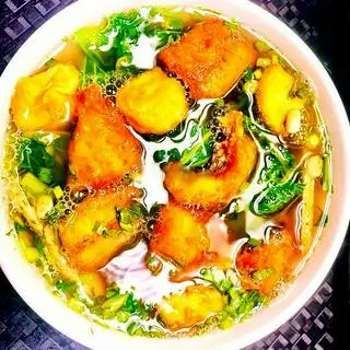 Hình ảnh Bánh đa đỏ cá
