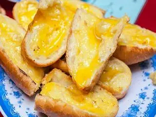 Hình ảnh bánh mì nướng bơ mật ong 
