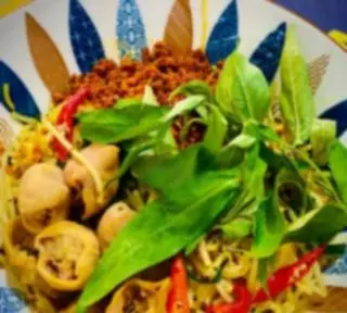 Hình ảnh Bún Lòng Xào Nghệ Tô Lớn