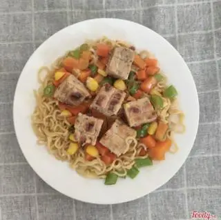 Hình ảnh Mì Trộn Nem Nướng