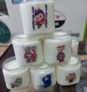 Hình ảnh 4 sữa chua + 2 kem chuối