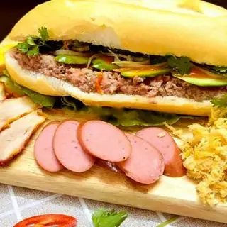 Hình ảnh Bánh mì pate ruốc