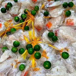 Hình ảnh Bánh tráng xâu vò trắng