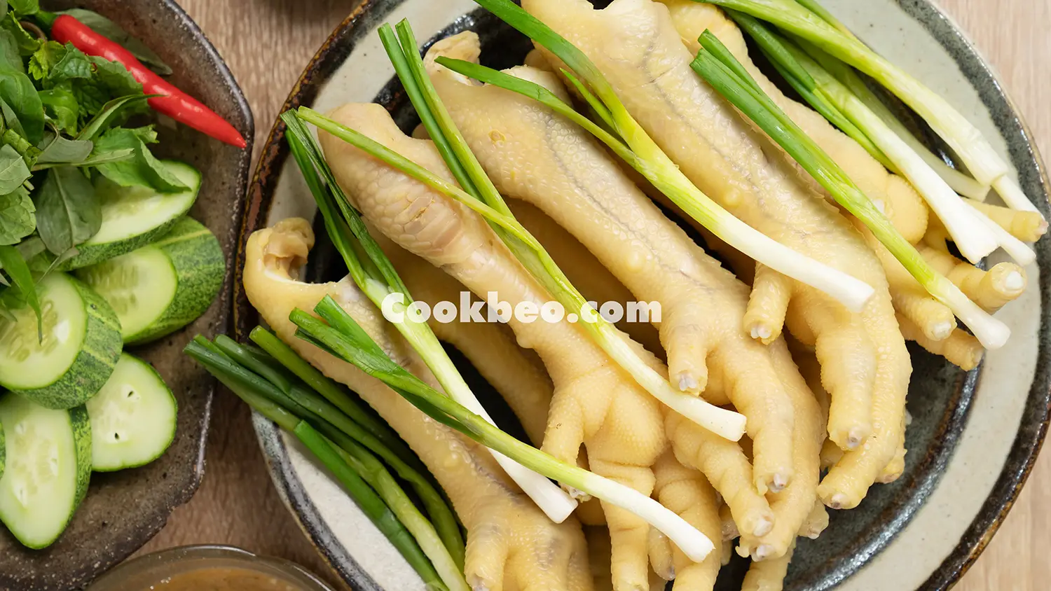 Hình ảnh 5 Cái Chân Gà Hấp Hành 