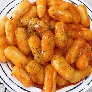 Hình ảnh Bánh gạo chiên giòn sốt trứng muối 