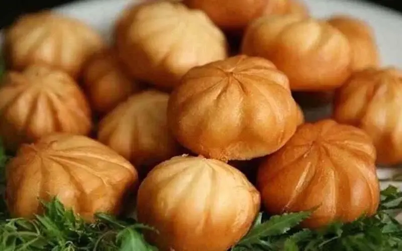 Hình ảnh 3 bánh bao sữa chay ngọt  chiên thơm ngon