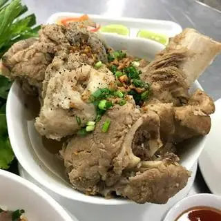 Hình ảnh Hủ tiếu xí quách + sườn Sụn 