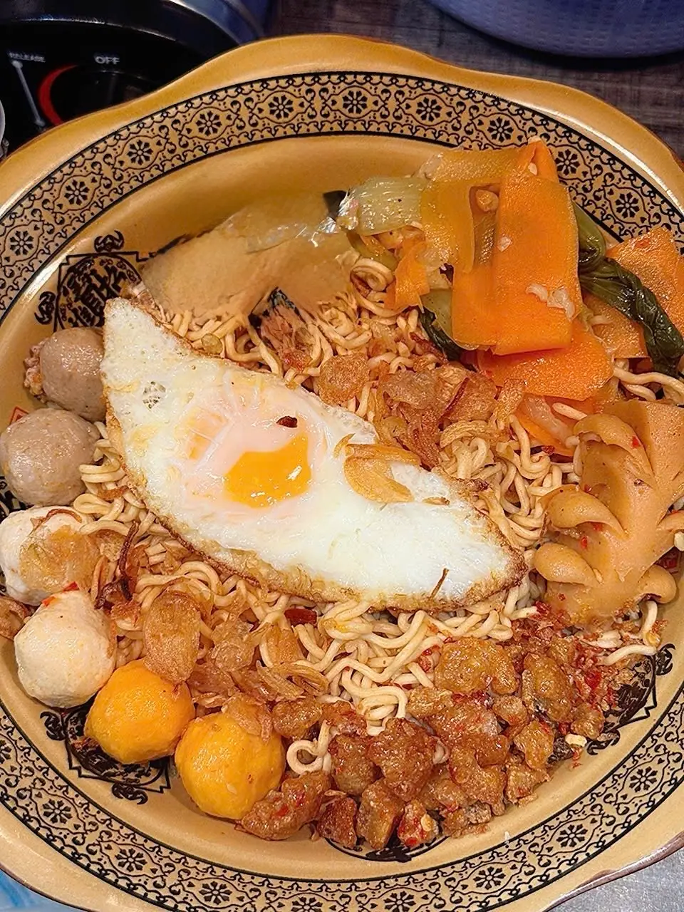 Hình ảnh Mì trộn siêu cay