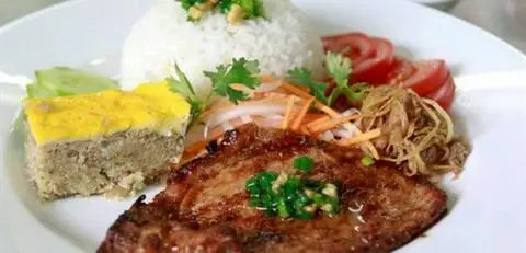 Hình ảnh Cơm Tấm Sườn - Chiến Lược