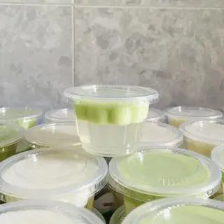 Hình ảnh Rau câu dừa tươi lá dứa