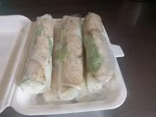 Hình ảnh gỏi cuốn nem nướng 