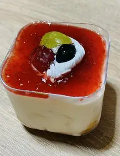 Hình ảnh Mousse vị dâu