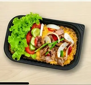 Hình ảnh Cơm Chiên Ba Rọi Sốt Tiêu Đen 