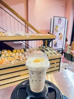 Hình ảnh Trà sữa dừa nướng kem cheese (Full topping)