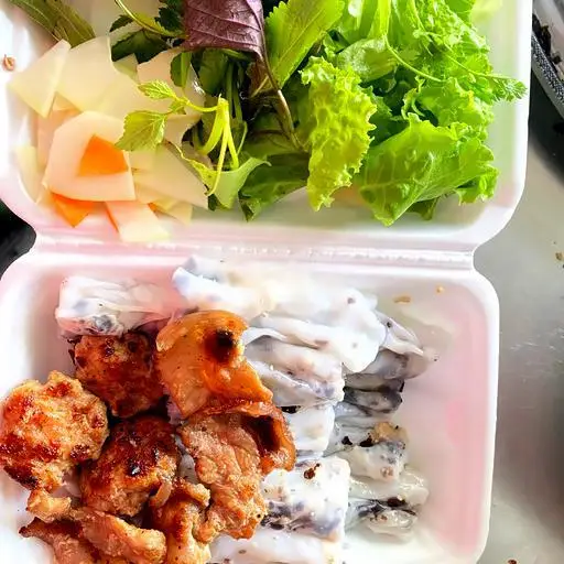 Hình ảnh Bánh cuốn thịt nướng