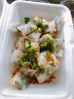 Hình ảnh Bánh tráng cuốn muối mỡ hành