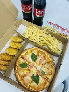 Hình ảnh Combo ăn vặt tặng 2 coca