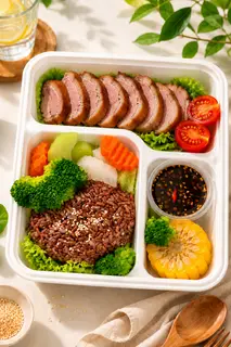 Hình ảnh Cơm gạo lứt lườn ngỗng xông khói