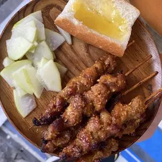 Hình ảnh Combo 10 xiên thịt - 2 bánh mì