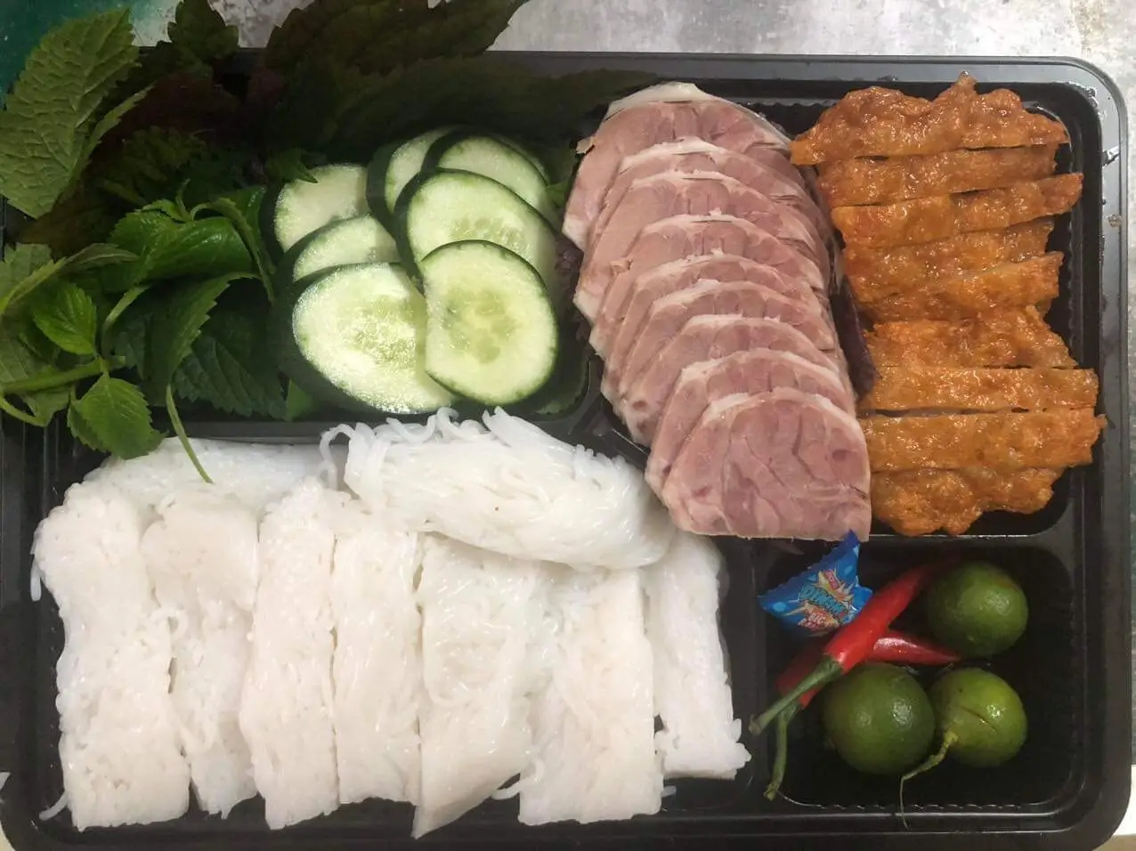 Hình ảnh Bún Đậu Thịt Chả cốm ( cặp Đôi song sát )