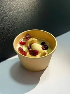 Hình ảnh Nuts & Honey Greek Yogurt / Sữa Chua Hy Lạp Hạt Mật Ong / 꿀 & 견과 그릭요거트