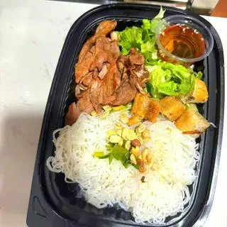 Hình ảnh Bún Thịt Nướng chả giò