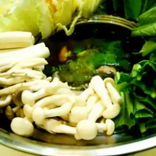 Hình ảnh Lẩu nấm trung 3 người