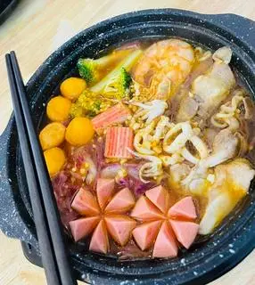 Hình ảnh Mỳ cay thập cẩm