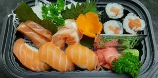 Hình ảnh Set Sashimi Sushi Cá hồi A