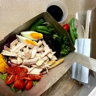 Hình ảnh Bún gạo lứt Ức Gà luộc - trứng