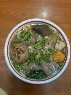 Hình ảnh Bún Bò Huế Bát Đỏ Plus
