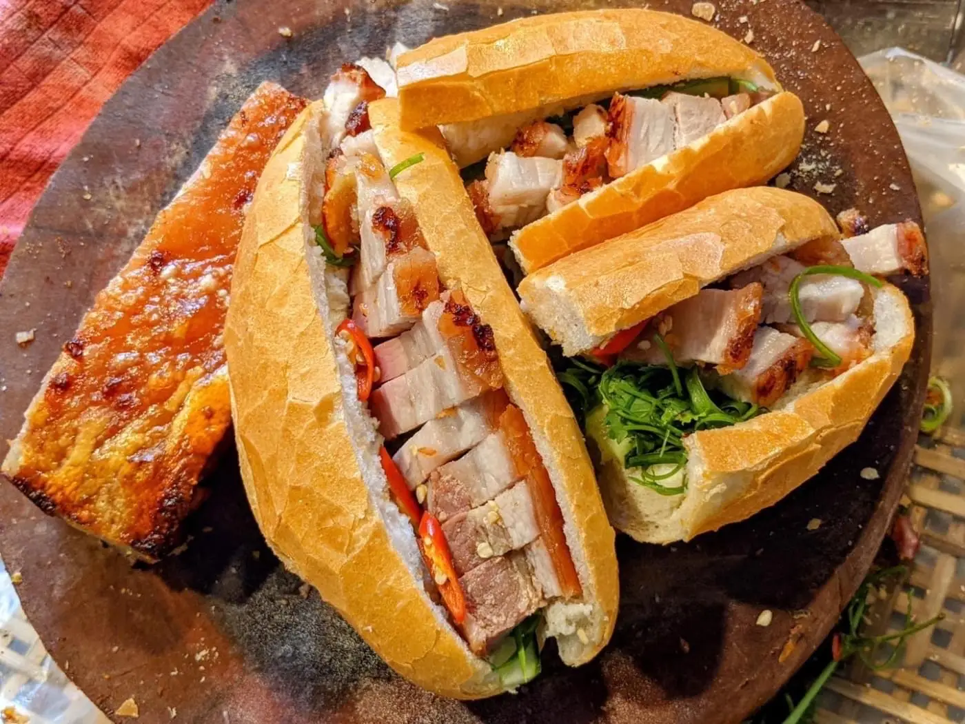 Hình ảnh Bánh Mì Heo Quay