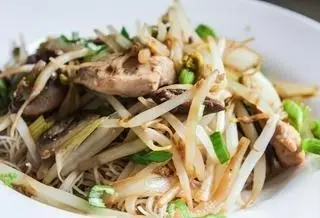 Hình ảnh lòng mề xào giá đỗ