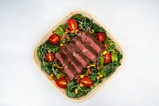 Hình ảnh Salad Bò seasoning hạt quinoa