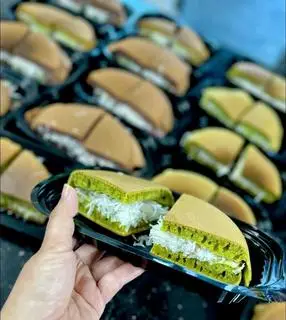 Hình ảnh 1/2 Bánh bò nướng dừa Cadé 