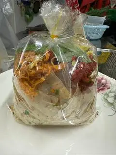 Hình ảnh Bánh tráng trộn thập cẩm