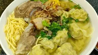 Hình ảnh Hoành thánh xương