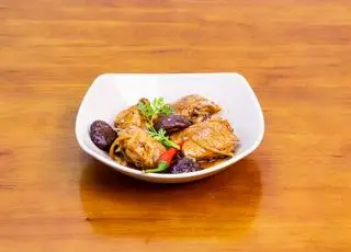 Hình ảnh Gà kho nấm