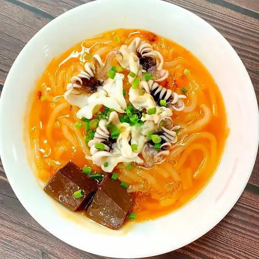 Hình ảnh Bánh canh mực tươi