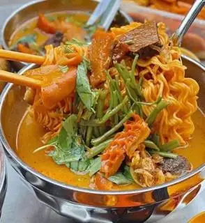 Hình ảnh Phá lấu mì gói - nhỏ