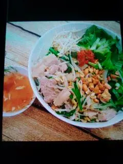 Hình ảnh Bún thịt xào nem nướng chả giò