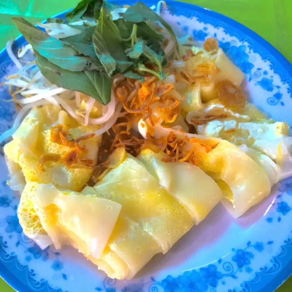 Hình ảnh Bánh Ướt Trứng Thêm
