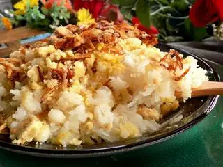 Hình ảnh xôi ruốc hành phi 