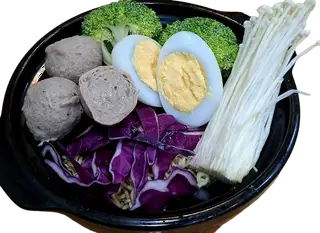 Hình ảnh Mì Cay Kim Chi Bò Viên+Trứng 