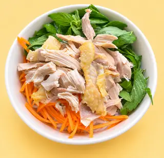 Hình ảnh BÚN GÀ XÉ MẮM ỚT TỎI
