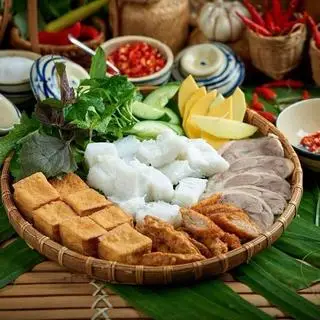 Hình ảnh Bún đậu nem chua rán