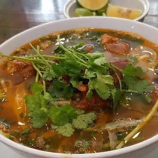 Hình ảnh phở sốt vang